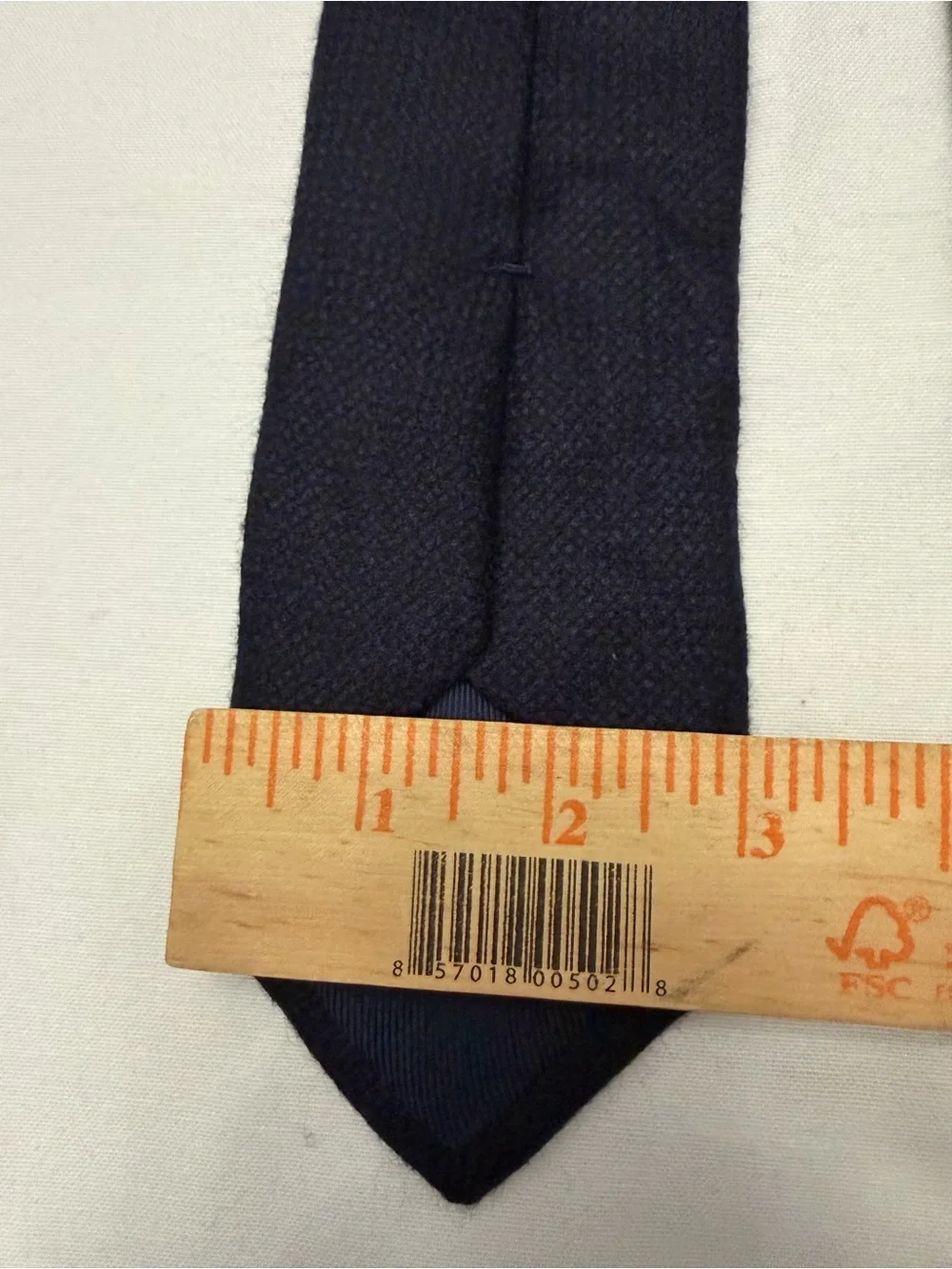 Bergdorf Goodman Men’s Navy Wool Silk Tie 95% Wool 5% Silk Made in Italy 3.25”